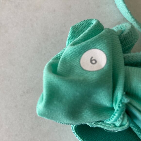 Lululemon Power Y Tank (mint green / light green) size 6 - Picture 6 of 6